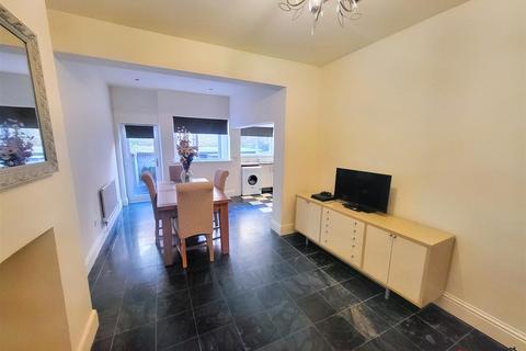 3 bedroom terraced house for sale, Fairoak Avenue, Newport NP19