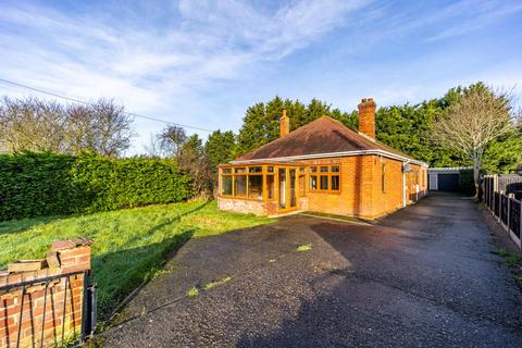 5 bedroom detached bungalow for sale, Old Leake Commonside