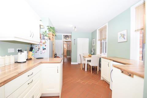 3 bedroom semi-detached house for sale - The Mount, Shrewsbury
