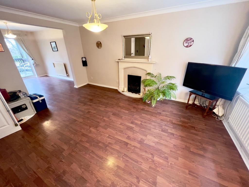 Hedley Court, Bearpark, Durham 4 bed detached house £175,000
