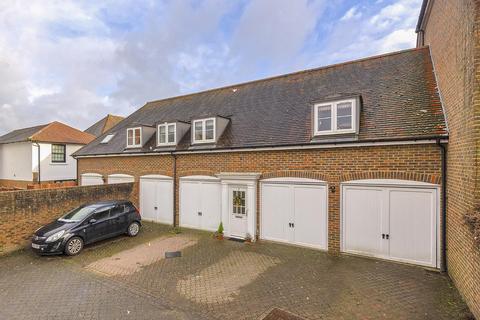 5 Anisa Close, Kings Hill, West Malling, ME19 4EW