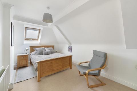 5 Anisa Close, Kings Hill, West Malling, ME19 4EW