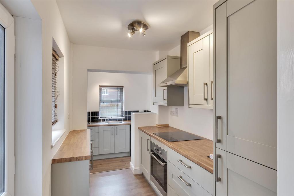 Llwyn Road, Oswestry 2 bed terraced house for sale £135,000