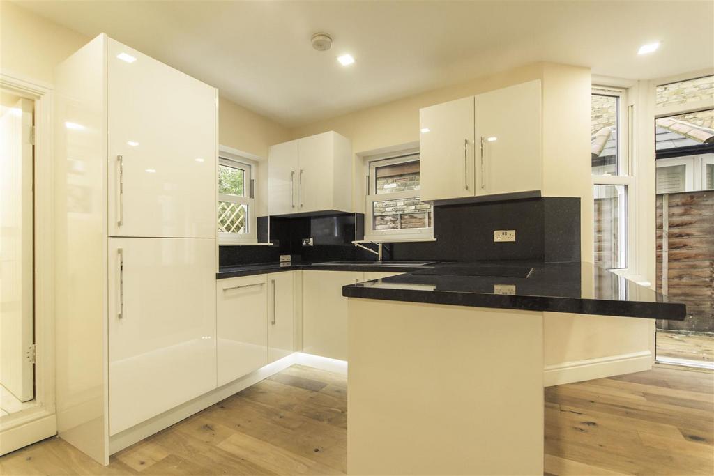 Leander kitchen.jpg