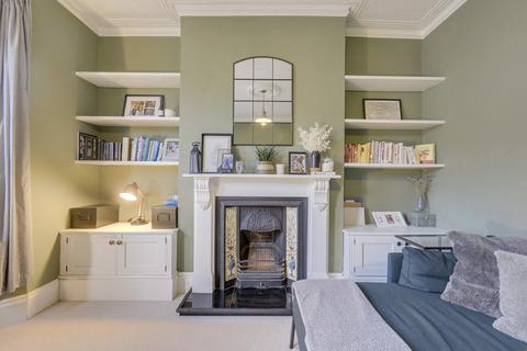 56 Arngask Road, London, SE6 1XU