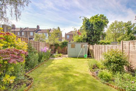 56 Arngask Road, London, SE6 1XU