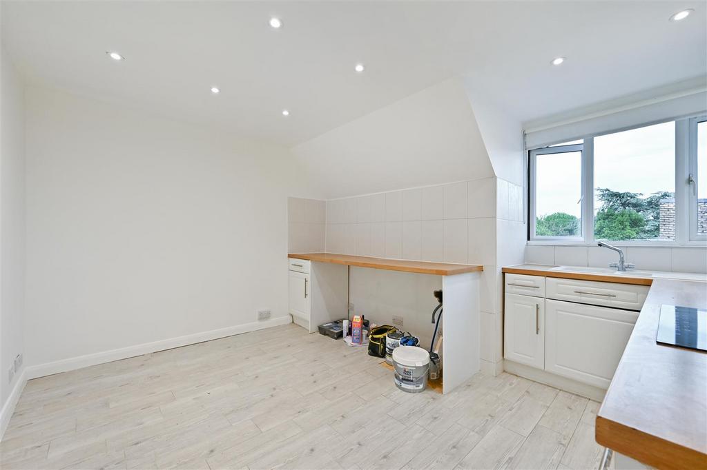 Rose Green Road, Rose Green 2 bed apartment for sale £135,000