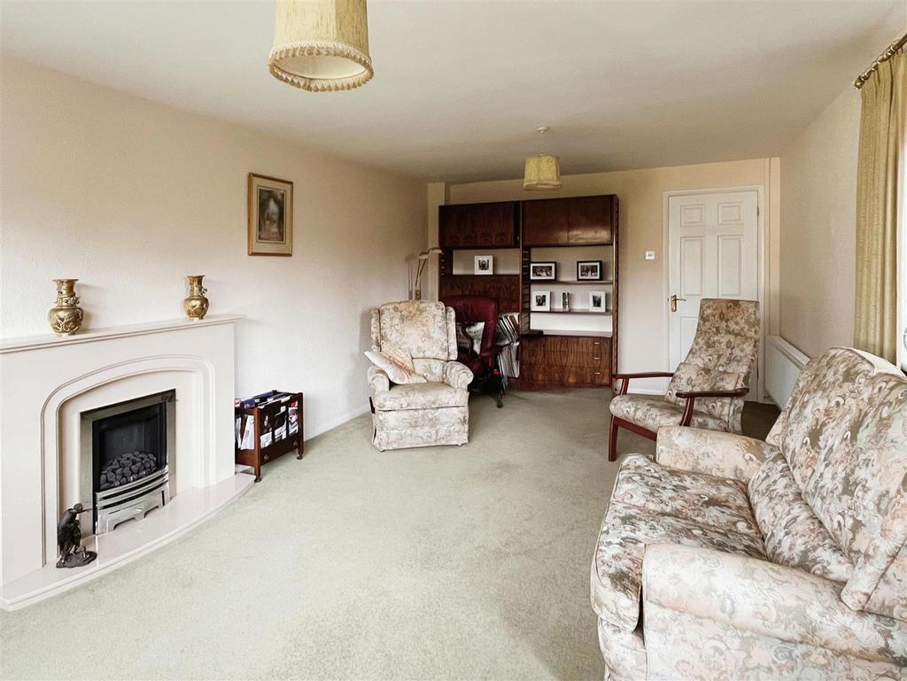 Wellington Close, Wellesbourne 4 bed detached house for sale £425,000
