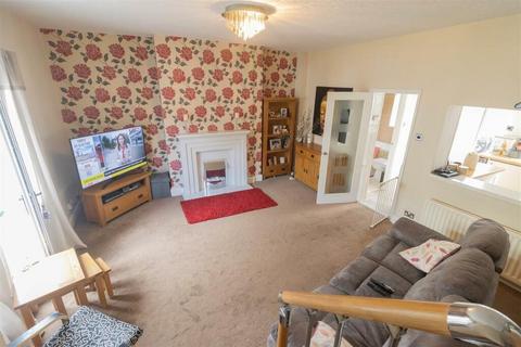 2 bedroom terraced house for sale - Earsdon Terrace, West Allotment, Newcastle upon Tyne, NE27