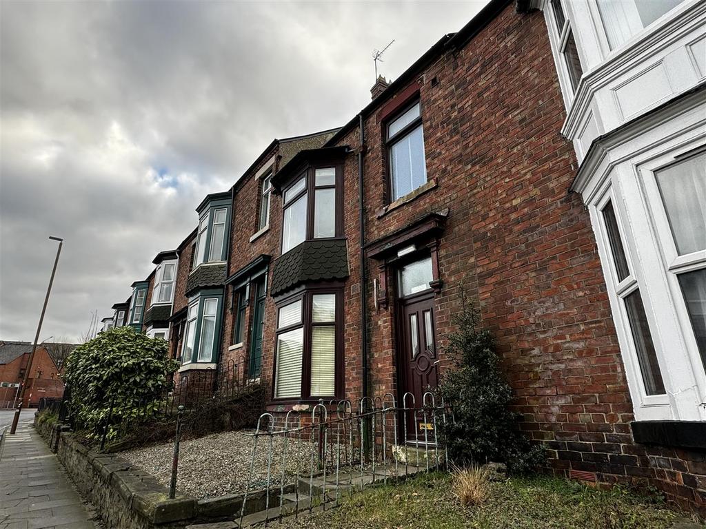 Alexandria Crescent, Crossgate Moor, Durham 7 bed terraced house to
