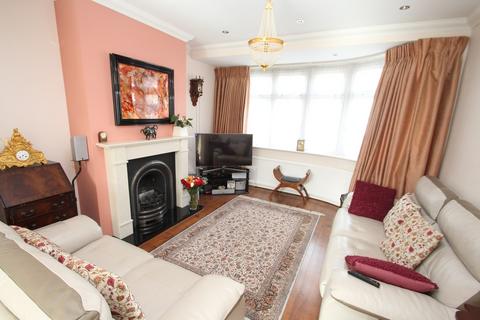 4 bedroom semi-detached house to rent - Fieldway, Orpington BR5