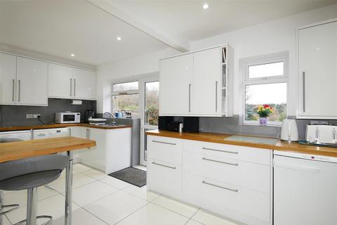 Millstone Goring Road, Woodcote, Reading, RG8 0QD