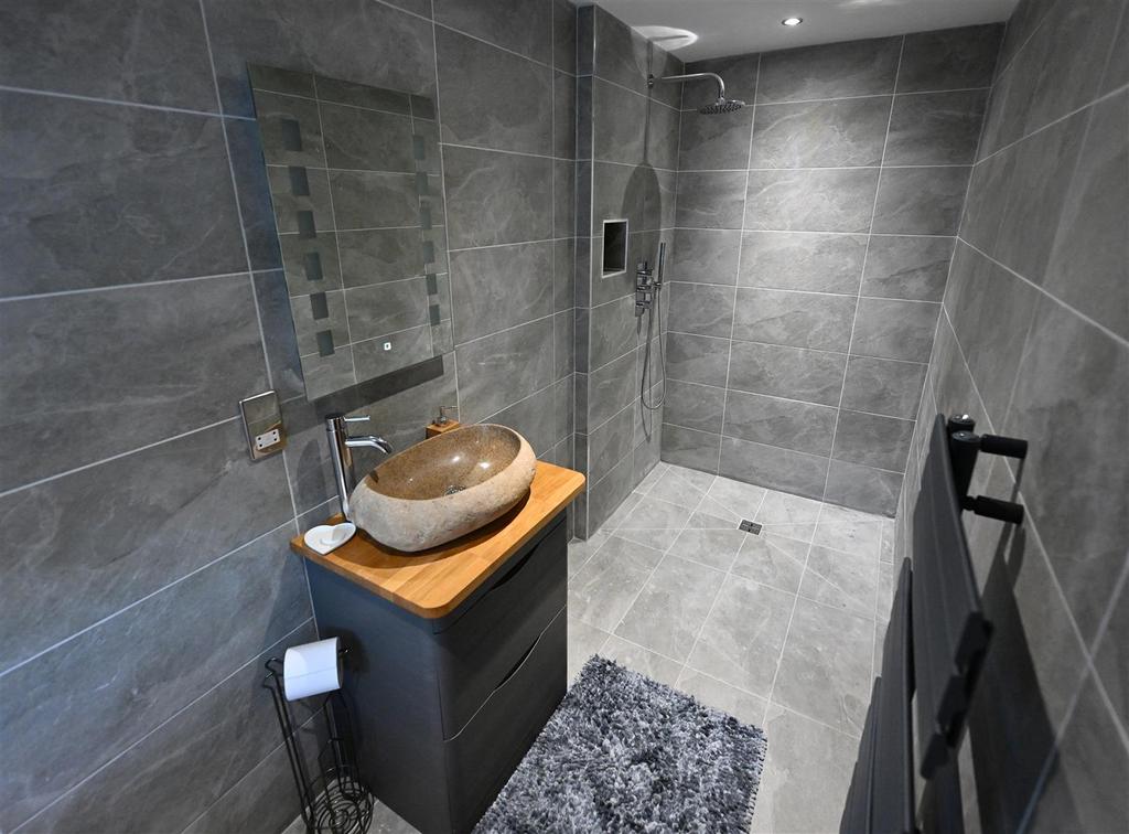 En-suite shower room