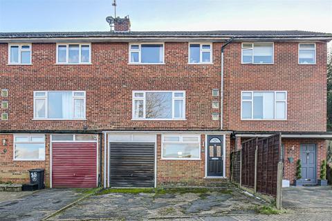 27 Timbertop Road, Biggin Hill, Westerham, TN16 3QR