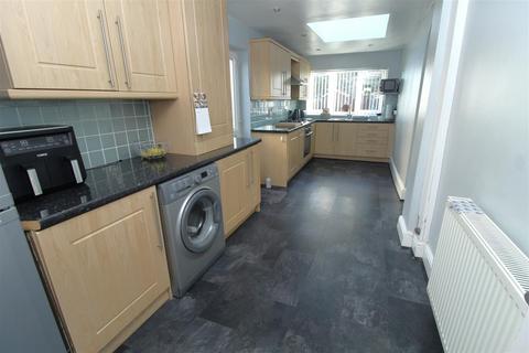 3 bedroom semi-detached house for sale - Winchester Avenue, Liverpool L10