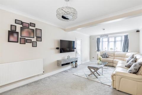 37 Eton Avenue, Hounslow, TW5 0HB