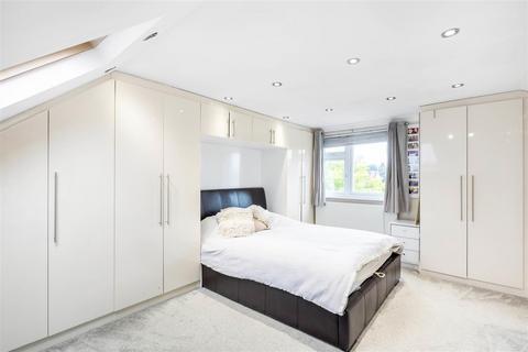 37 Eton Avenue, Hounslow, TW5 0HB
