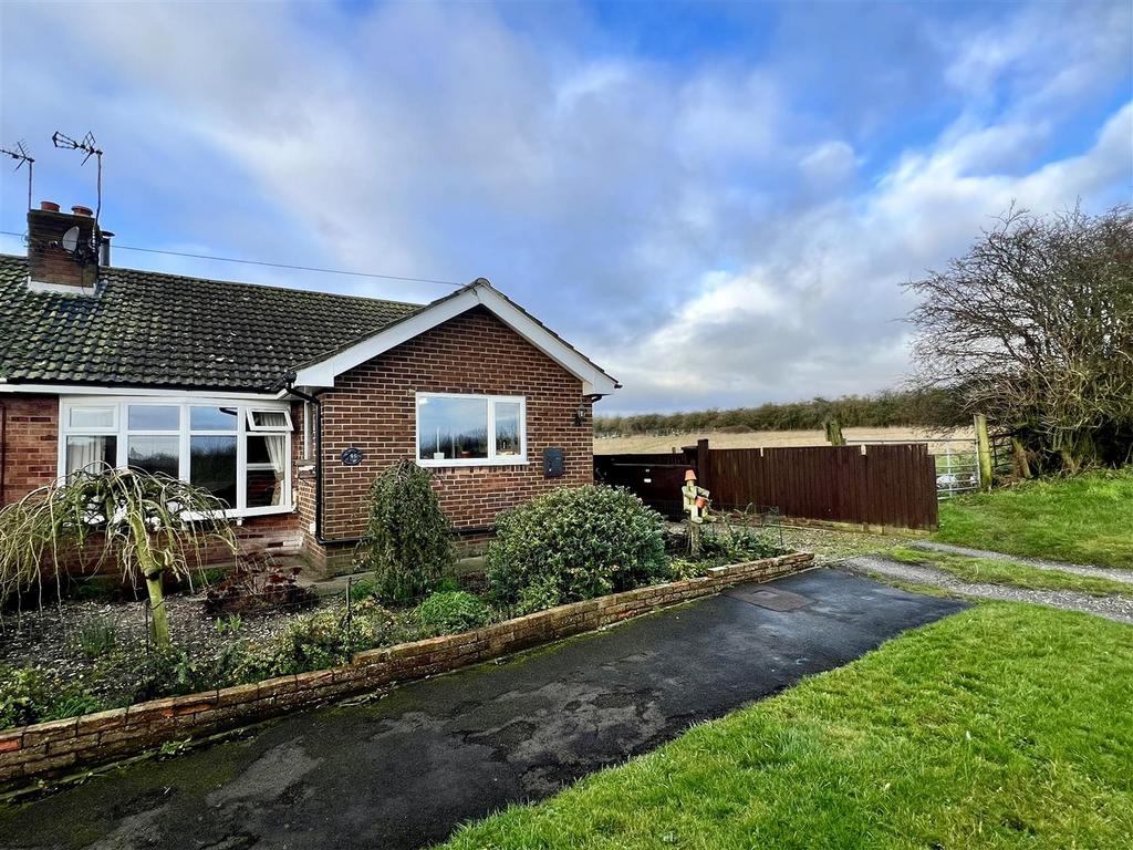 Station Road, Middleton On The Wolds, Driffield 2 bed semidetached