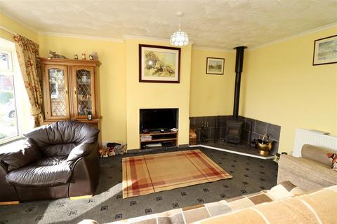 2 bedroom semi-detached bungalow for sale, Station Road, Middleton On The Wolds
