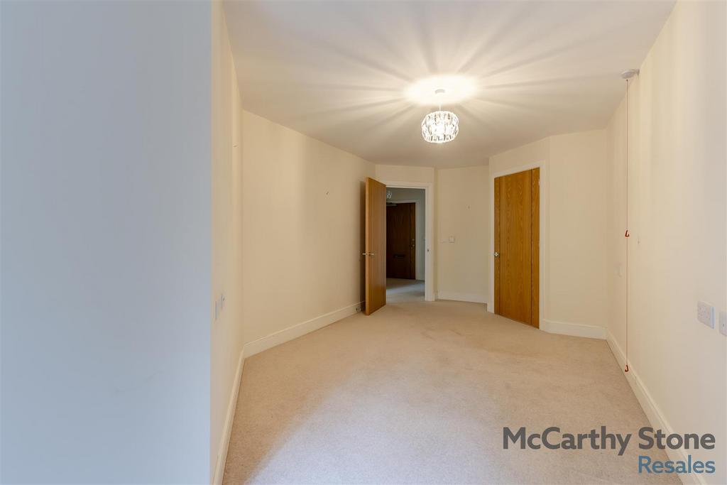 8662102-interior11.jpg
