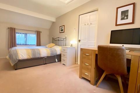 4 Capern Close, Wrafton, Braunton, EX33 2PA