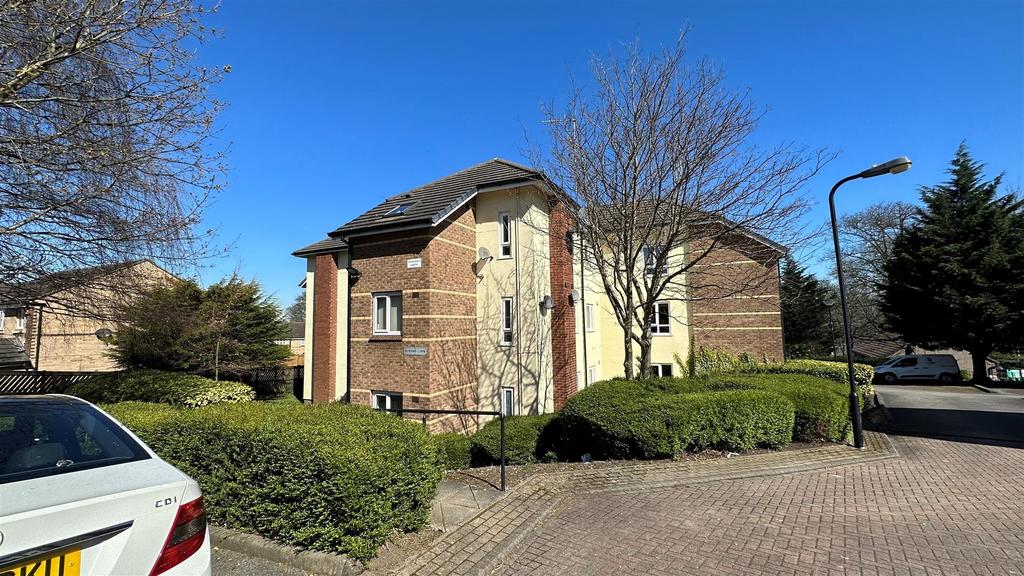Rowantree Drive, Bradford 1 bed apartment £500 pcm (£115 pw)
