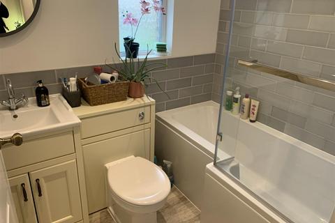 19a Gordon Road, Ashford, TW15 3ES