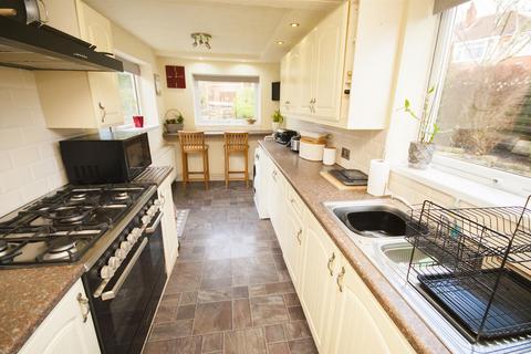 3 bedroom semi-detached house for sale, Kermoor Avenue, Bolton