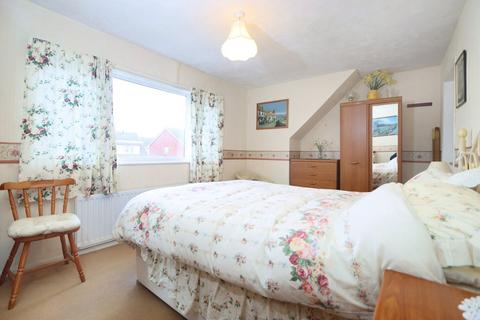 22 Ashdene Close, Kidderminster, DY10 3XB