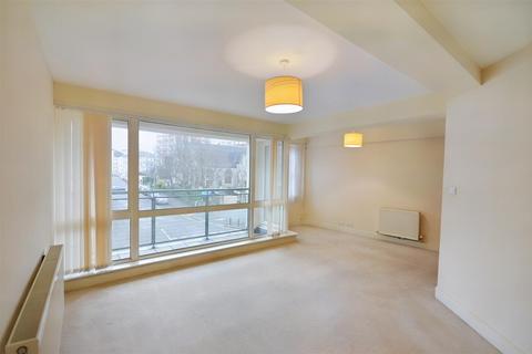 2 bedroom flat for sale - Trinity Trees, Eastbourne