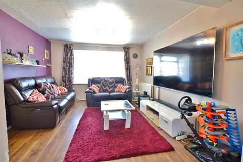 6 Rowan Way, Slough, SL2 1EX