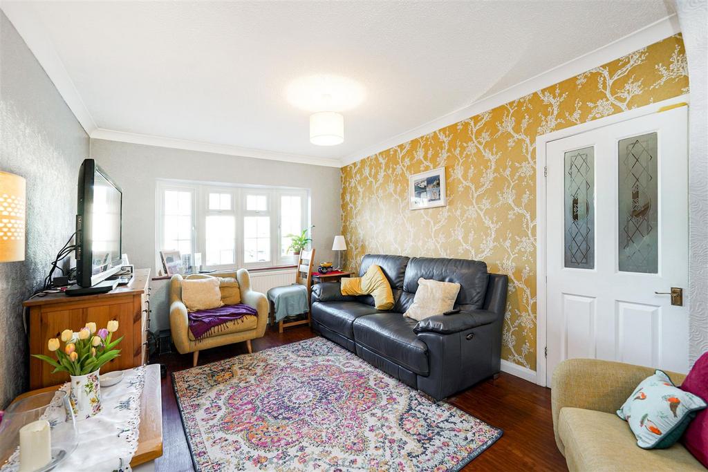 Epping Way, North Chingford 4 bed semidetached house for sale £625,000