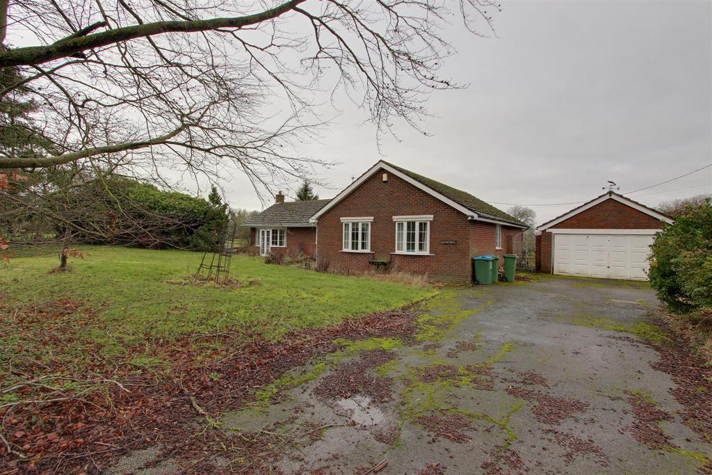Drayton Beauchamp, Aylesbury 4 bed detached house for sale £1,250,000