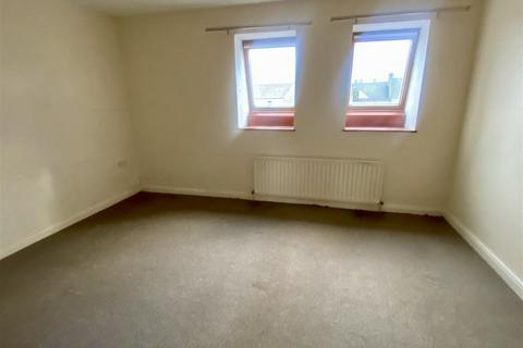 3 bedroom flat for sale - 4 Cadnant Court, Beaumaris