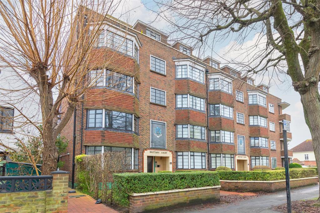 New Church Road, Hove 2 bed apartment for sale £330,000