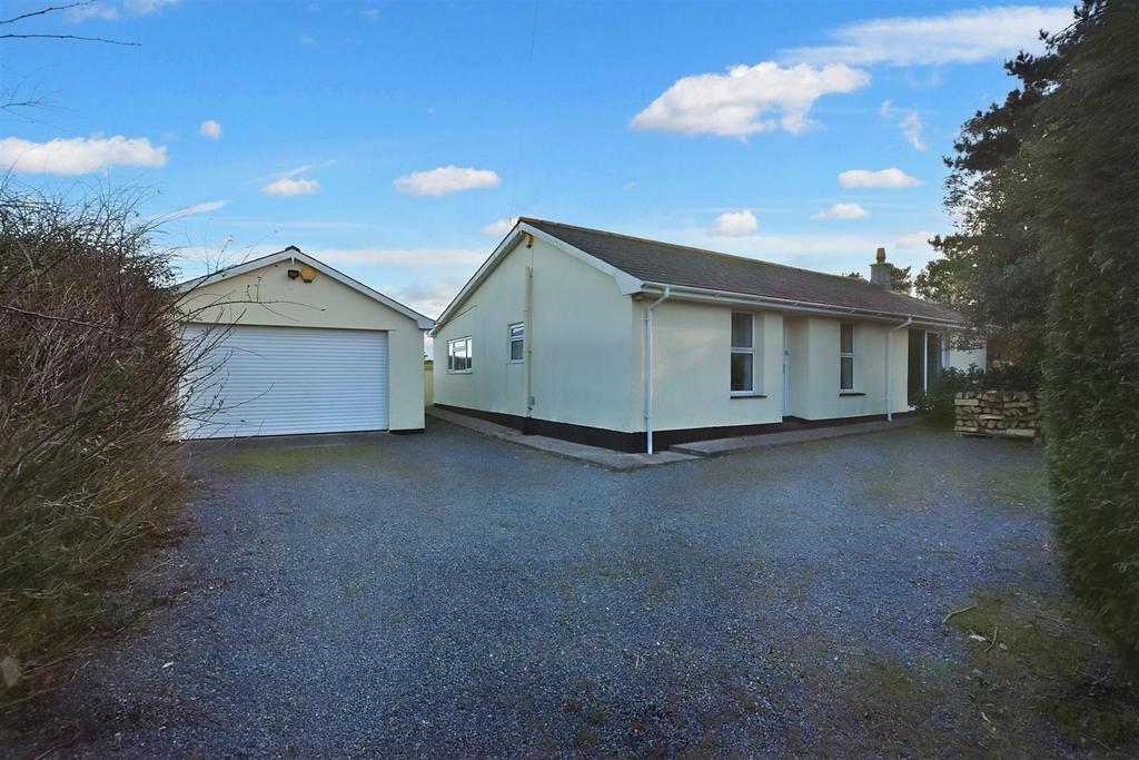 Sandy Lane, Redruth 3 bed detached bungalow for sale £725,000