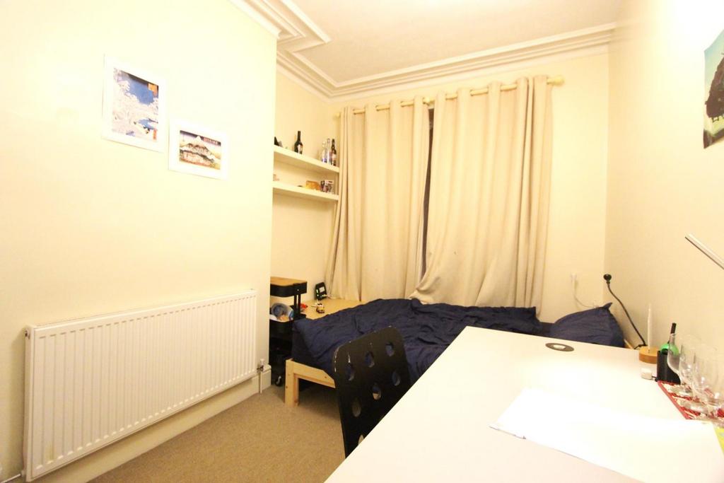 3. bedroom 1 .JPG
