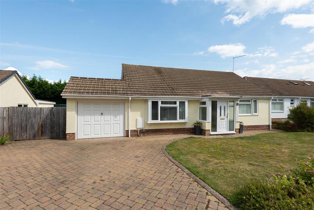 Willow Way, Chestfield, Whitstable 3 bed detached bungalow for sale - £ ...