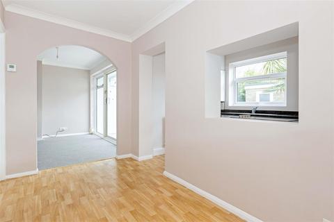 14 Boxgrove, Goring By Sea, Worthing, BN12 6BH