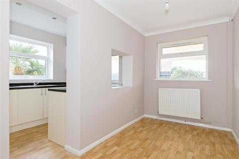 14 Boxgrove, Goring By Sea, Worthing, BN12 6BH