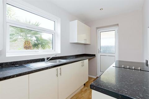 14 Boxgrove, Goring By Sea, Worthing, BN12 6BH