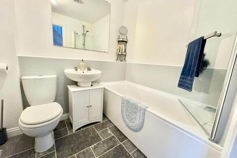 40 Oval View, Middlesbrough, TS4 3SW