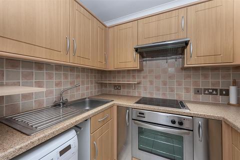 1 bedroom flat for sale, Roundwood Lane, Harpenden