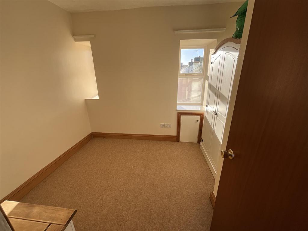 Temp Imagews RYOy.jpg