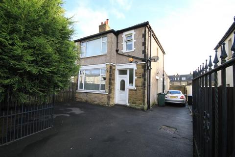 56 Killinghall Drive, Bradford, BD2 4RX