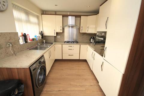 56 Killinghall Drive, Bradford, BD2 4RX