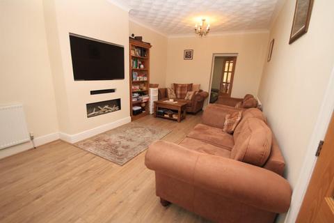 56 Killinghall Drive, Bradford, BD2 4RX