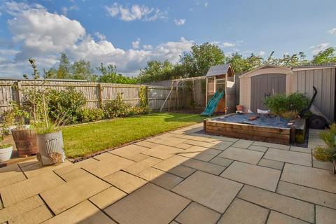 25 Slate Drive, Burbage, Hinckley, LE10 2QP