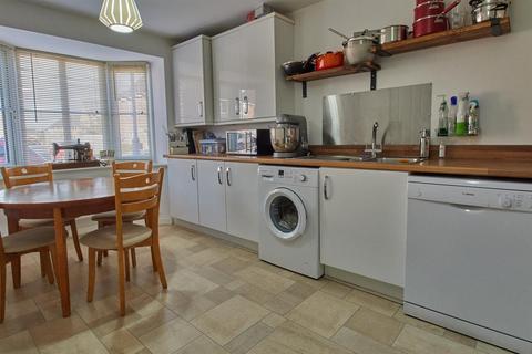 25 Slate Drive, Burbage, Hinckley, LE10 2QP