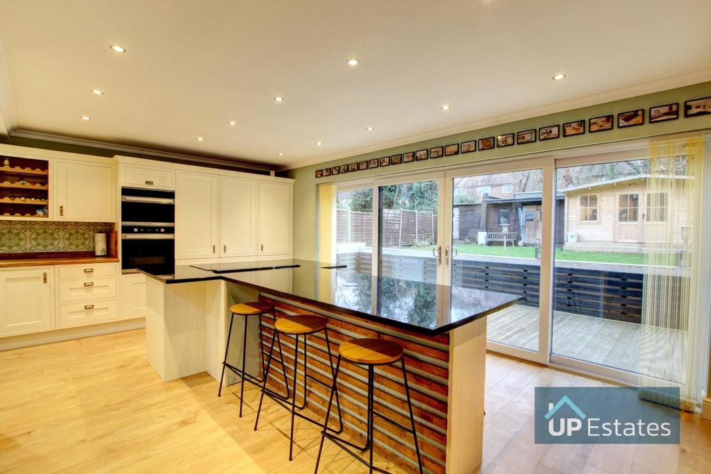 Kitchen diner